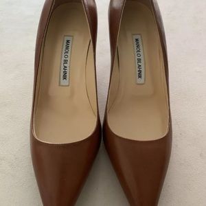 NWT Manolo Blahnik BB Fabio Pump (38)